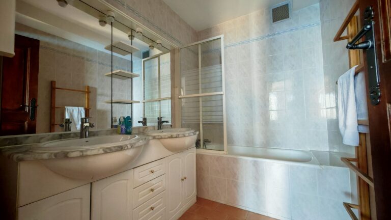 Salle de bain indépendante Rose